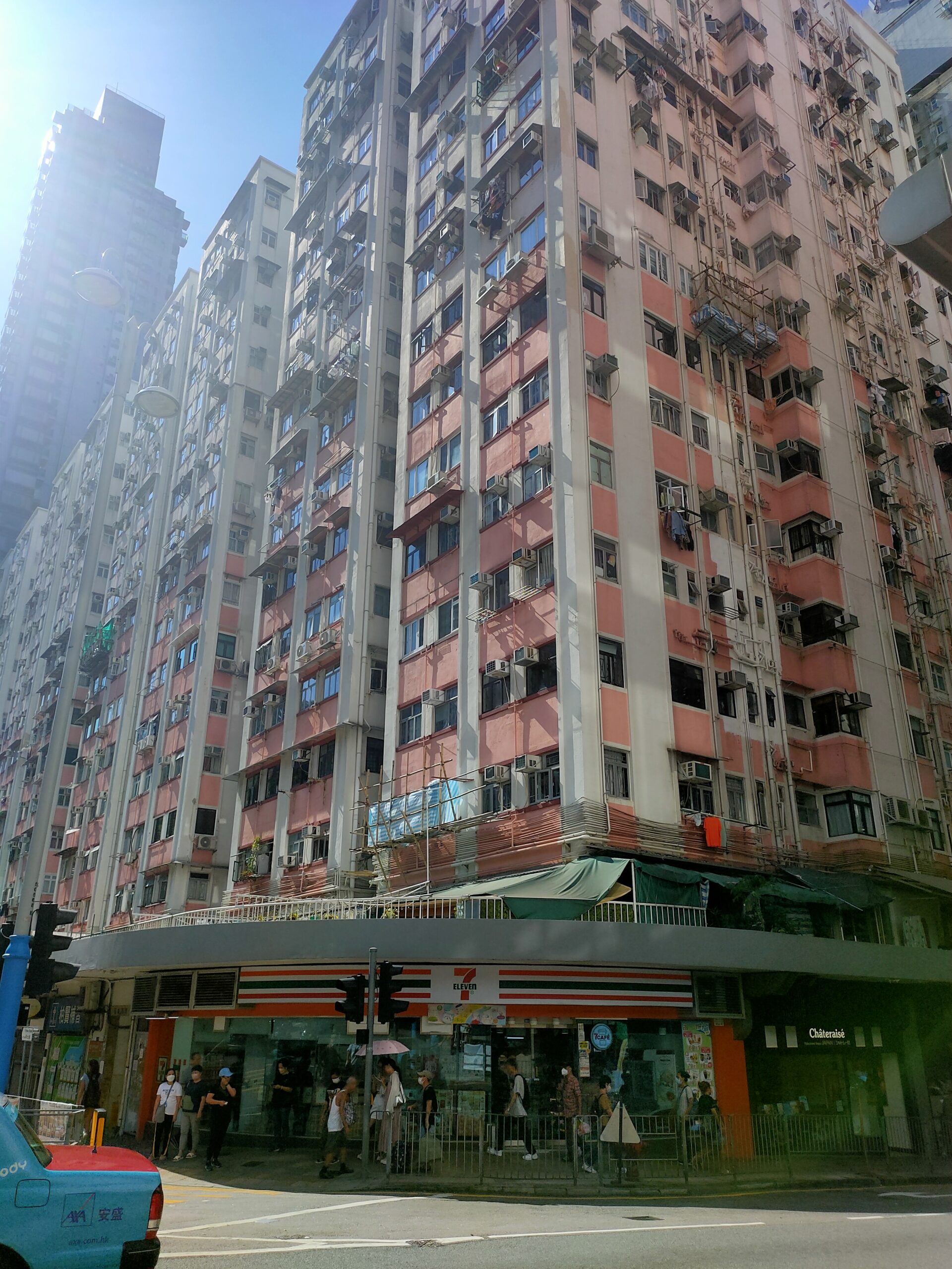 Hong Kong Cost of Living: How I Spent SGD5,510 in One Month (With a Rooftop, a Typhoon, and Dial-Up Internet Energy)