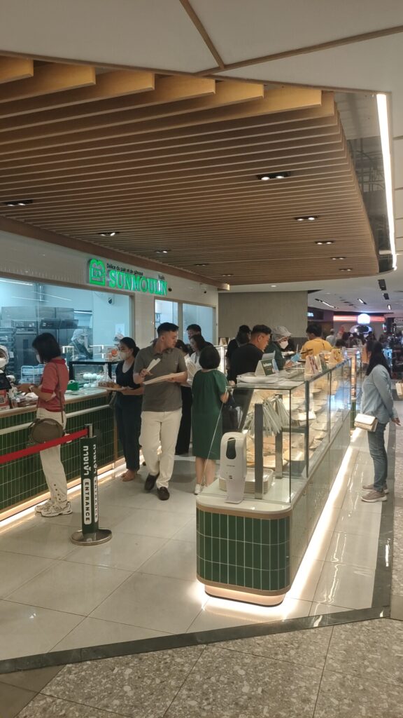 Sunmoulin Royal, Bangkok, Thailand